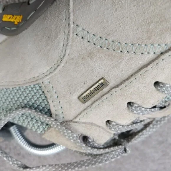 Dansko Paisley Womens 39 EU Hiking Shoes Suede Vibram Waterproof Tan Beige - Picture 3 of 12